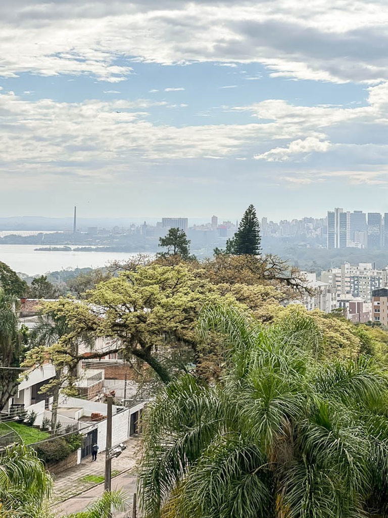 Casa em Condomínio para venda no bairro Santa Tereza em Porto Alegre