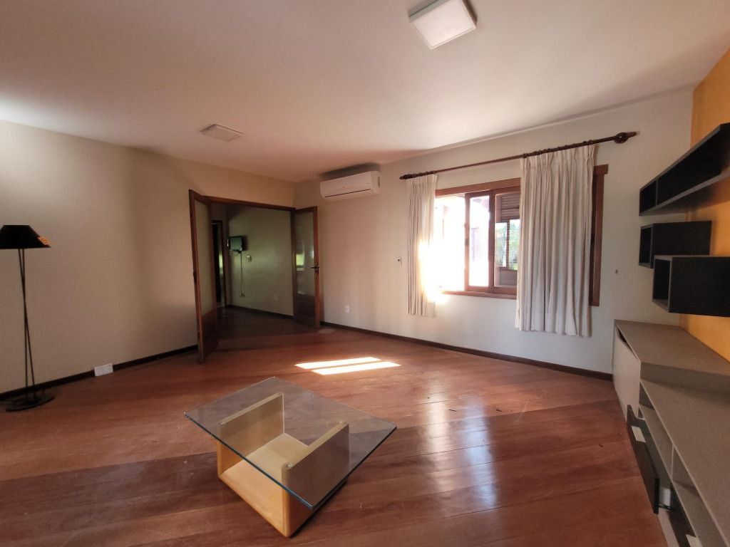Casa para venda no bairro Petrópolis em Porto Alegre