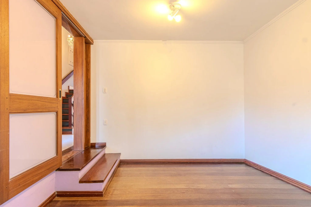Casa para venda no bairro Jardim São Pedro em Porto Alegre
