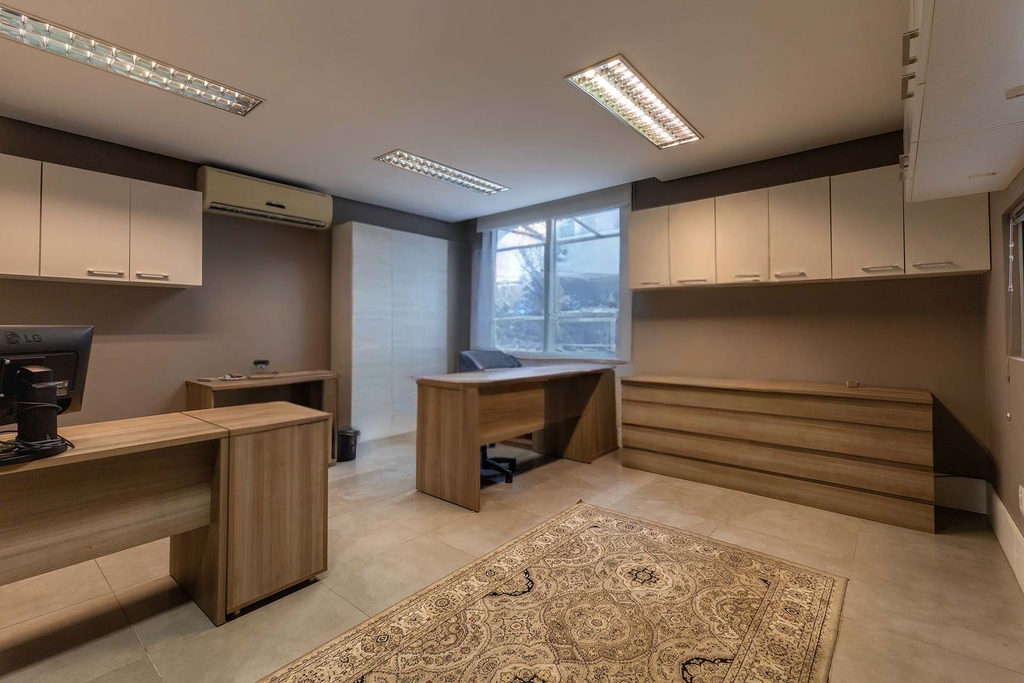Edifício Comercial para venda no bairro Três Figueiras em Porto Alegre