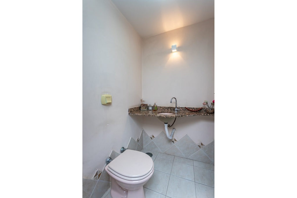 Casa para venda no bairro Teresópolis em Porto Alegre