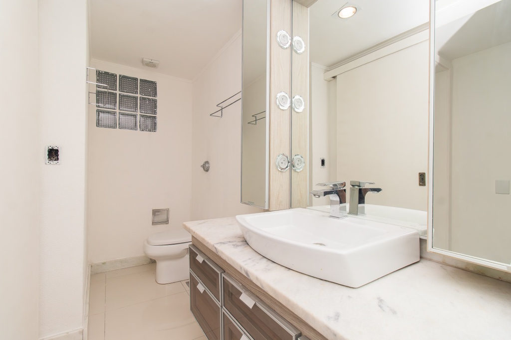 Apartamento para venda no bairro Bela Vista em Porto Alegre