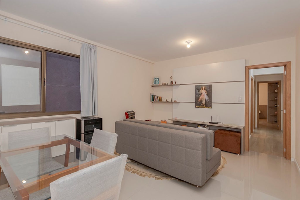 Apartamento para venda no bairro Chácara das Pedras em Porto Alegre