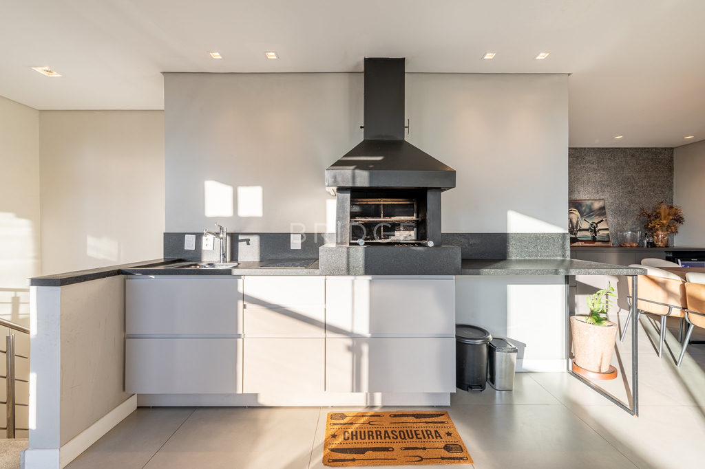 Cobertura Duplex para venda no bairro Mont Serrat em Porto Alegre