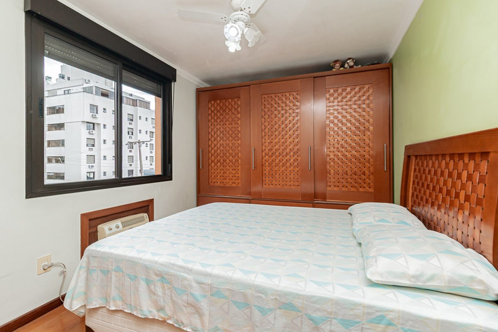 Apartamento para venda no bairro Jardim Lindóia em Porto Alegre