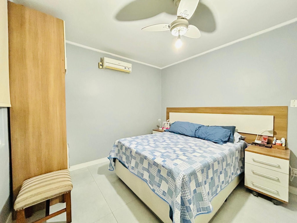 Apartamento para venda no bairro Medianeira em Porto Alegre