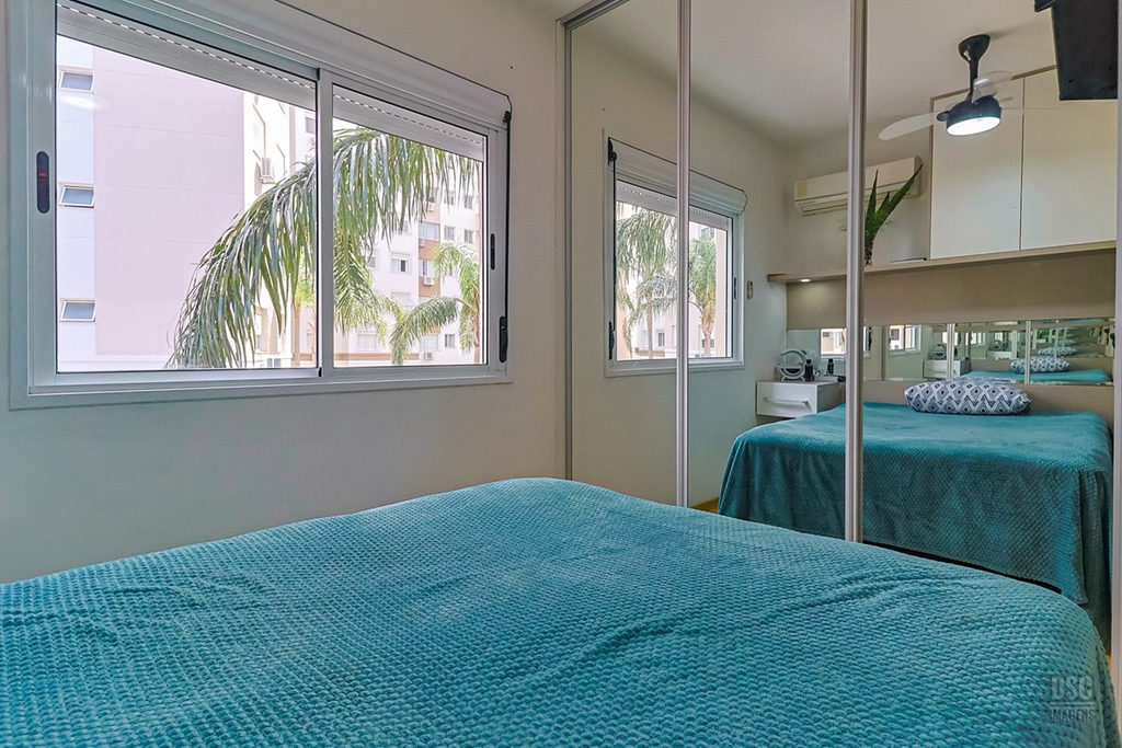 Apartamento para venda no bairro Vila Ipiranga em Porto Alegre