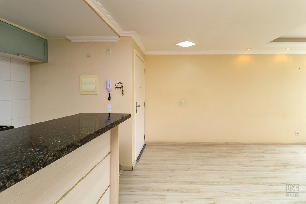 Apartamento para venda no bairro Vila Ipiranga em Porto Alegre