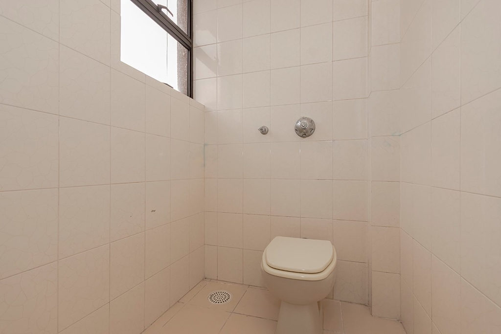 Sala para venda no bairro Floresta em Porto Alegre