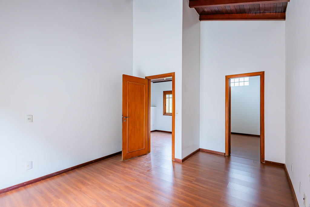 Casa para venda no bairro Jardim Itu em Porto Alegre