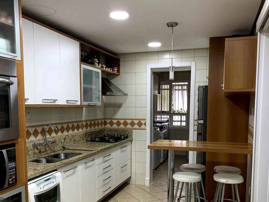 Casa para venda no bairro Jardim Itu em Porto Alegre