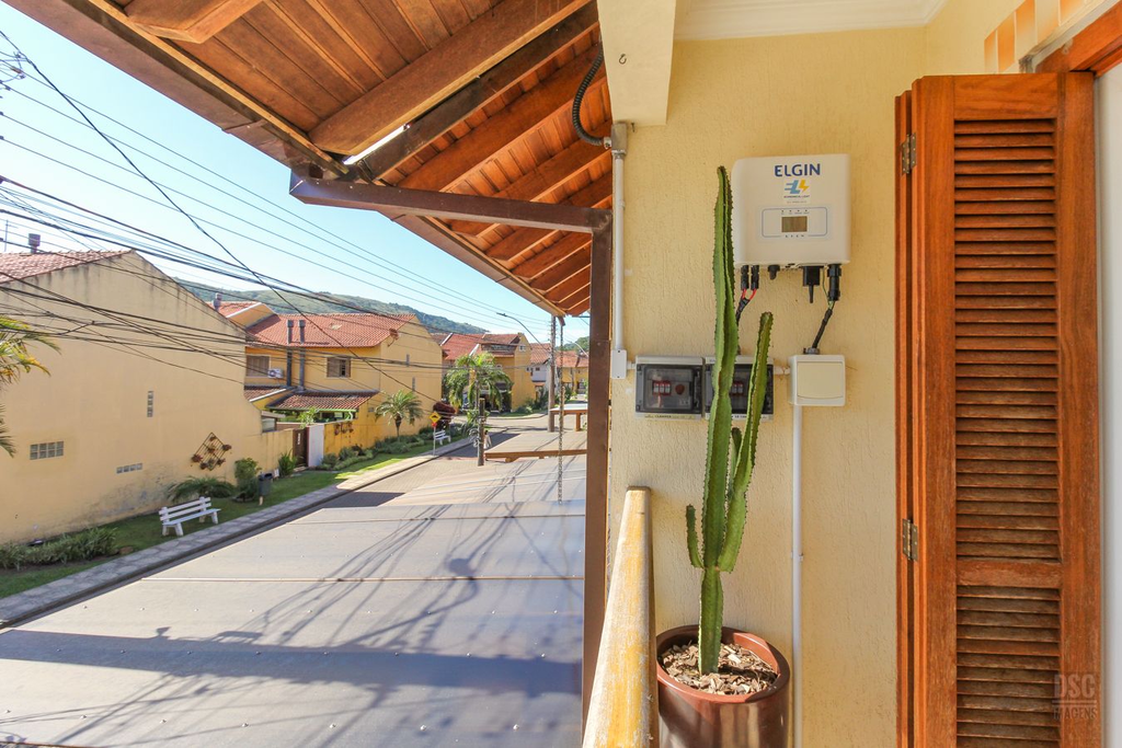 Casa para venda no bairro Hípica em Porto Alegre