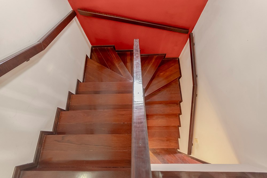 Casa para venda no bairro Jardim Itu Sabará em Porto Alegre