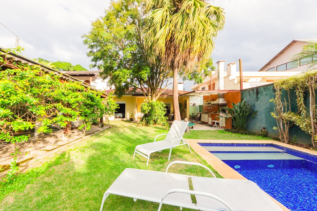 Casa de 4 quartos, 280m² no bairro Interlagos, em São Paulo | Eu Corretor