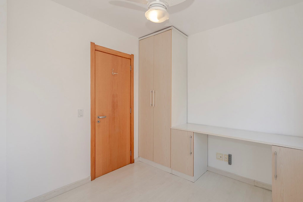 Apartamento para venda no bairro Santa Cecília em Porto Alegre