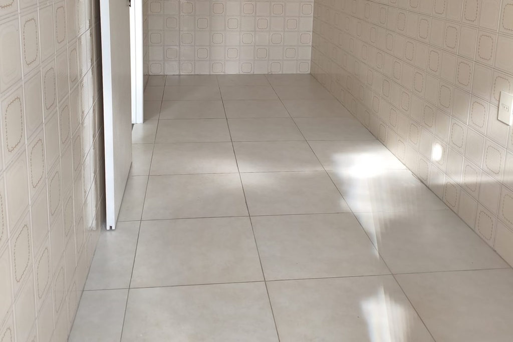 Apartamento para venda no bairro Vila Ipiranga em Porto Alegre