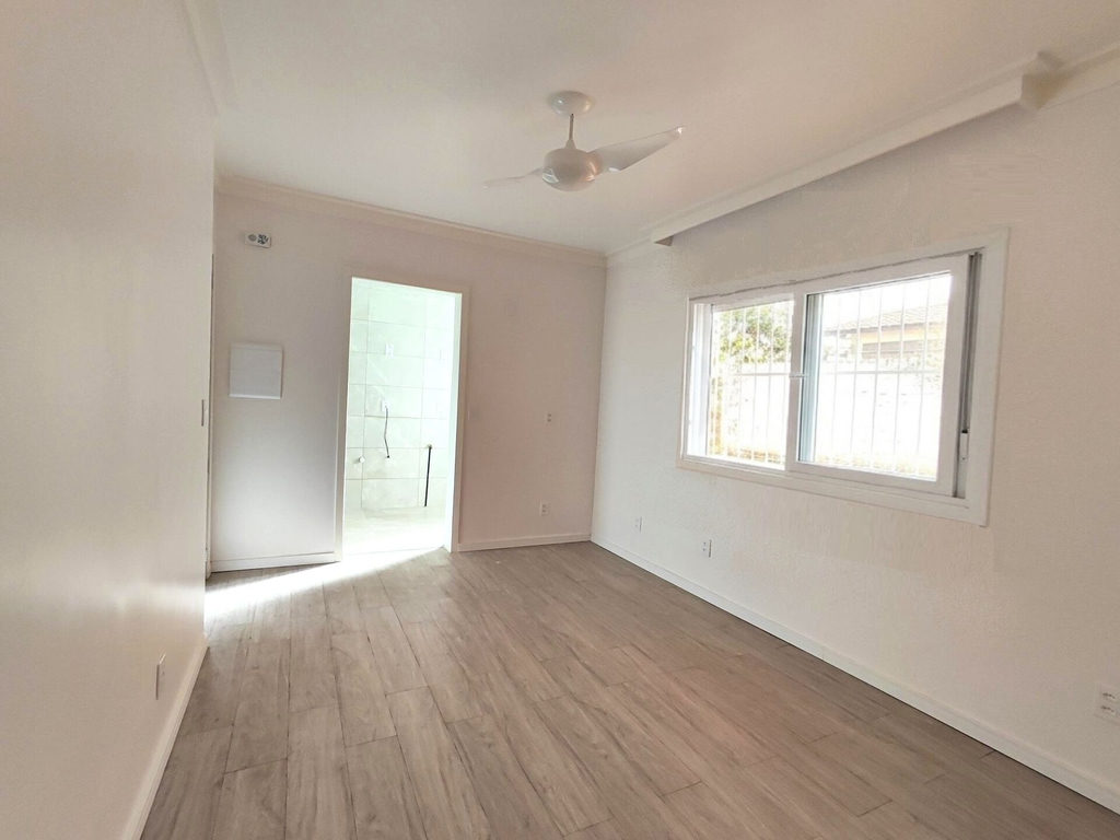 Apartamento para venda no bairro Jardim do Salso em Porto Alegre