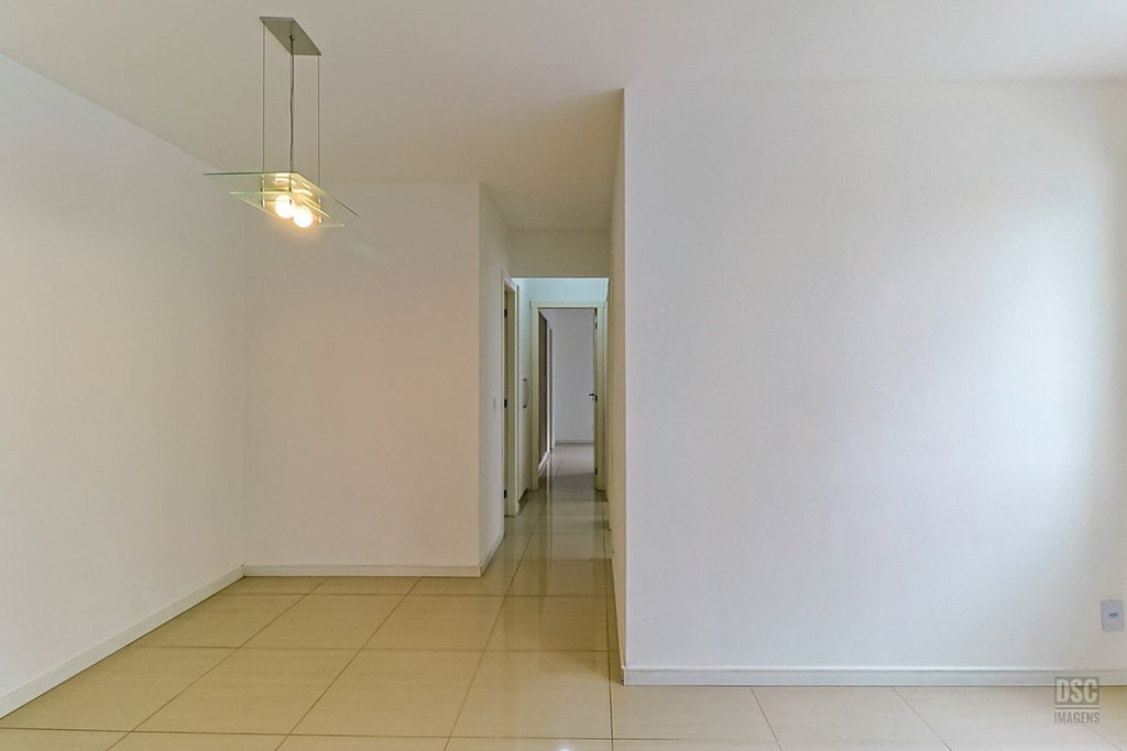 Apartamento para venda no bairro Vila Ipiranga em Porto Alegre