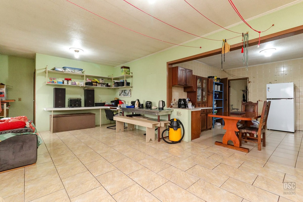 Casa para venda no bairro Vila Jardim em Porto Alegre