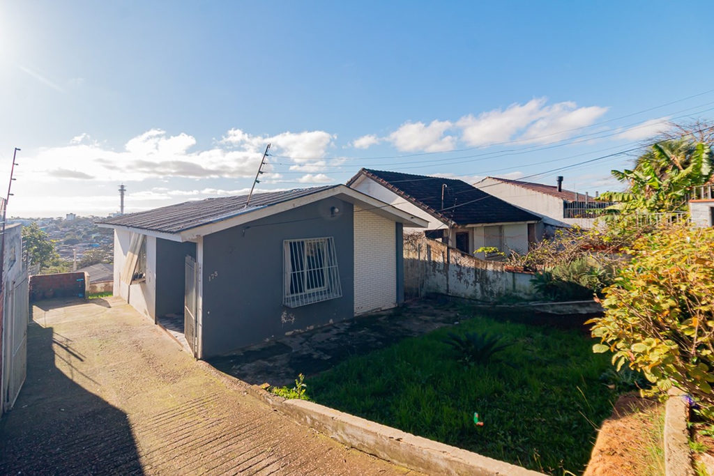 Casa em Condomínio para venda no bairro Santa Tereza em Porto Alegre
