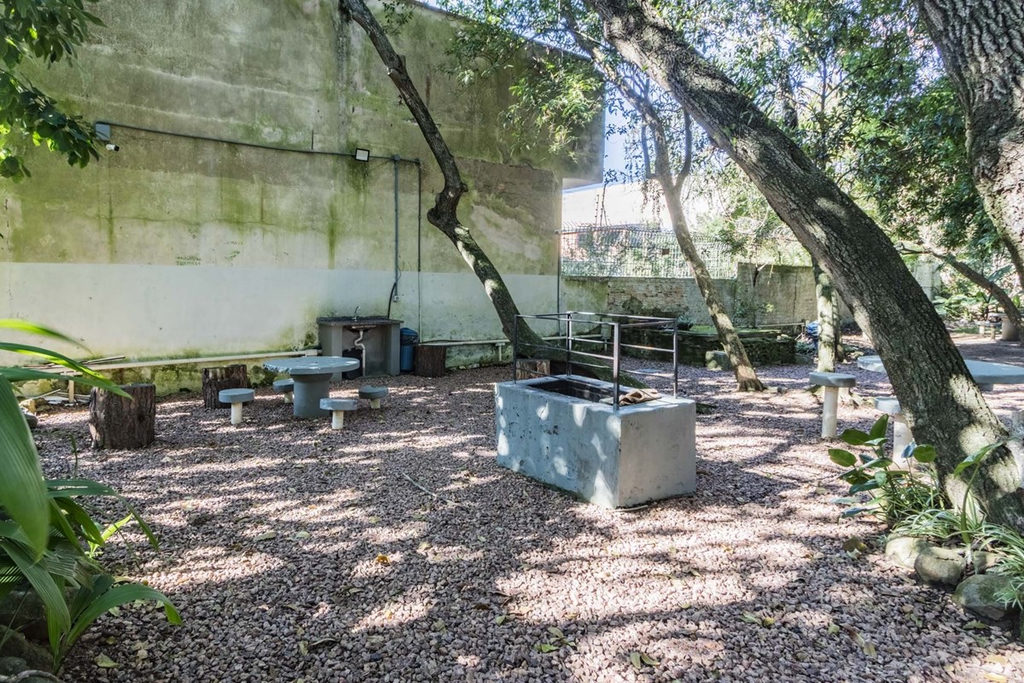 Apartamento para venda no bairro Teresópolis em Porto Alegre