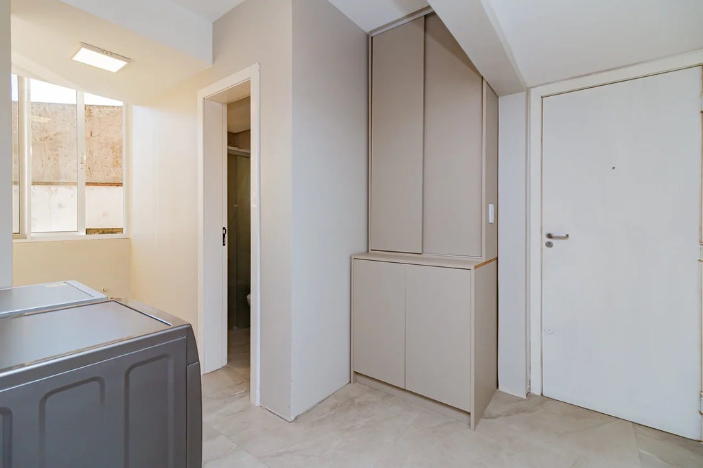 Apartamento para venda no bairro Centro Histórico em Porto Alegre