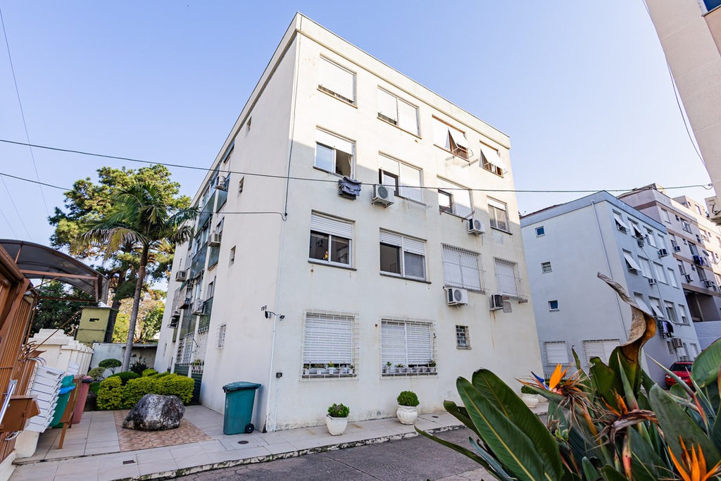 Apartamento para venda no bairro Passo da Areia em Porto Alegre