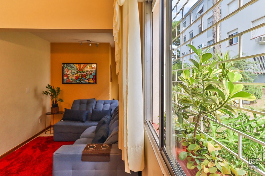 Apartamento para venda no bairro Jardim Itu Sabará em Porto Alegre