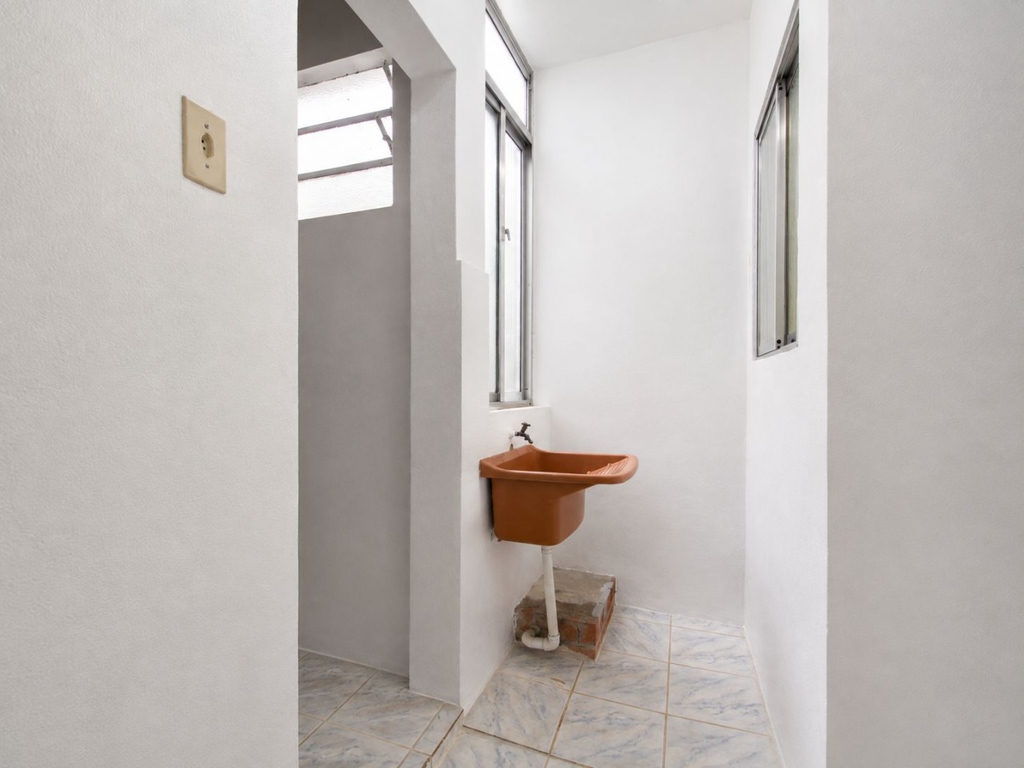 Apartamento para venda no bairro Centro Histórico em Porto Alegre