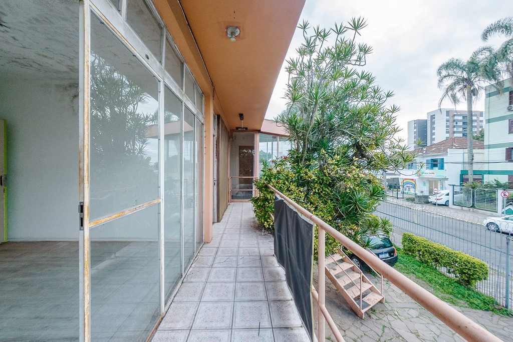 Casa para venda no bairro Centro em Canoas