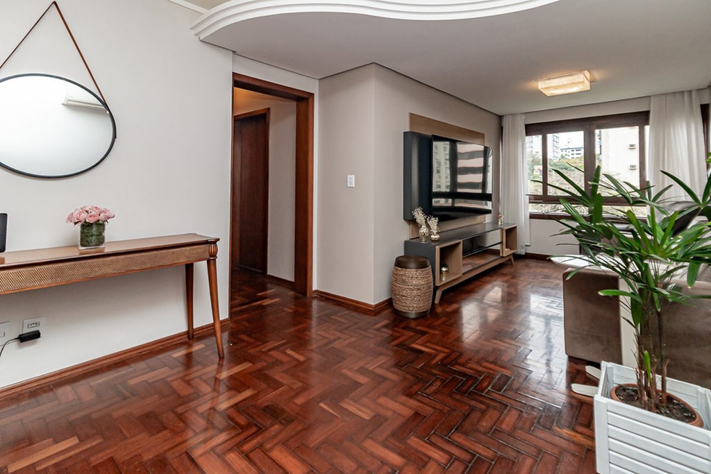 Apartamento para venda no bairro Vila Ipiranga em Porto Alegre