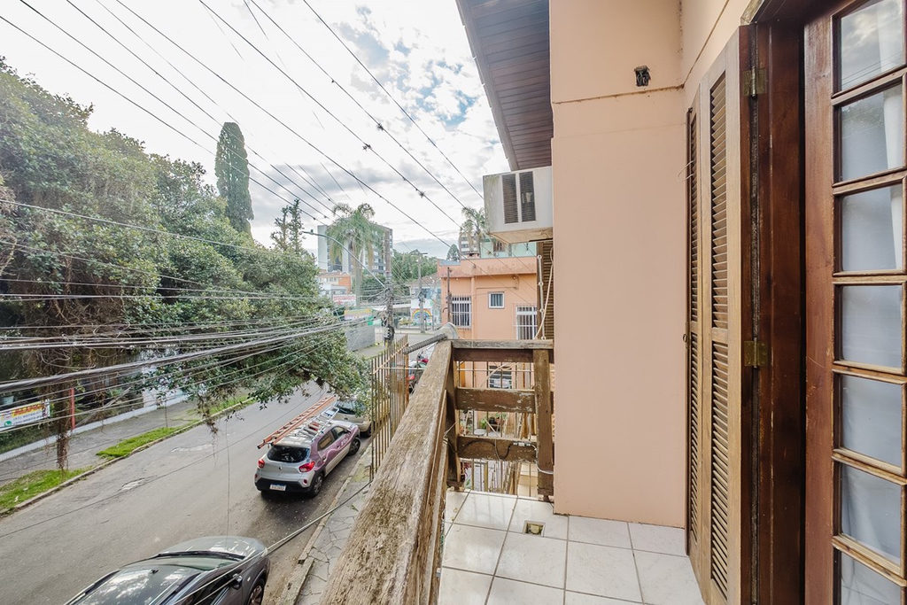 Casa para venda no bairro Centro em Canoas
