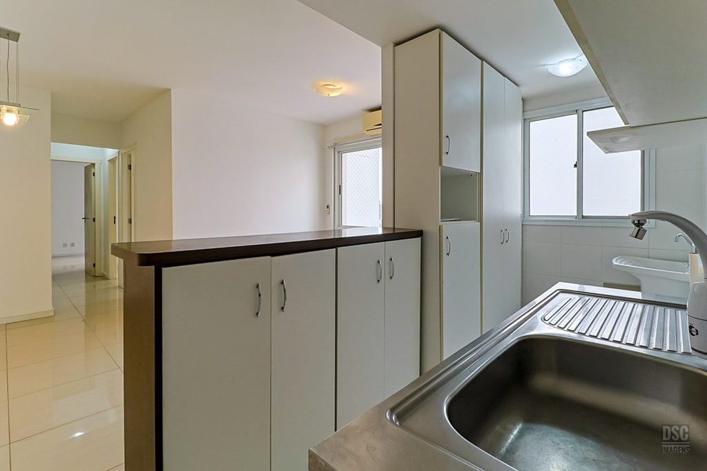 Apartamento para venda no bairro Vila Ipiranga em Porto Alegre