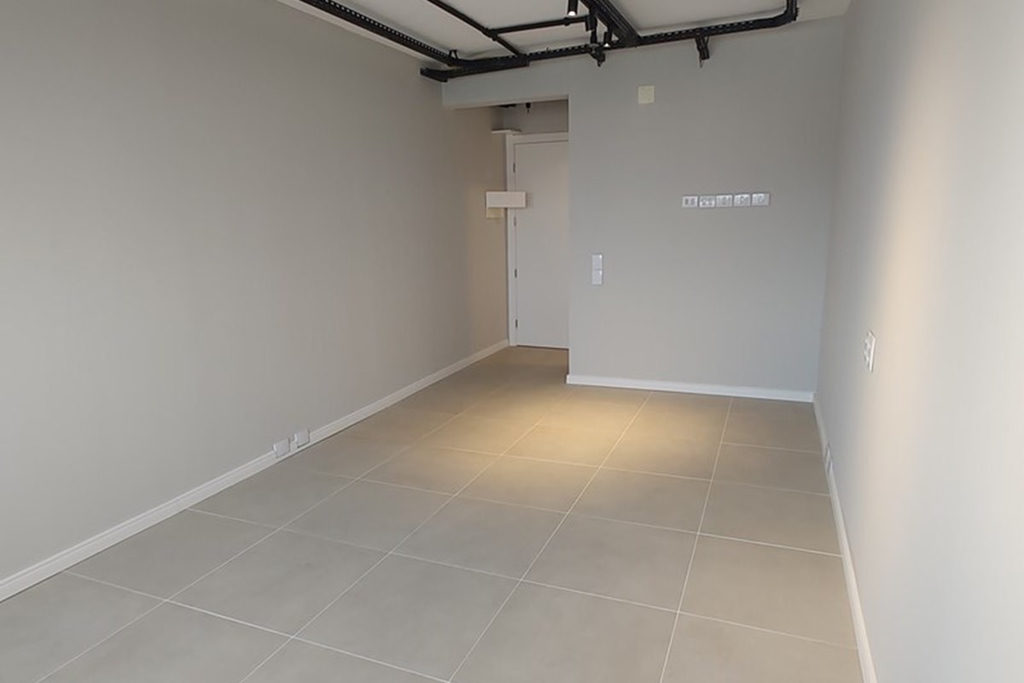 Sala para venda no bairro São Sebastião em Porto Alegre