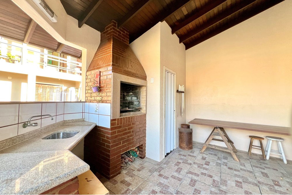 Casa para venda no bairro Harmonia em Canoas