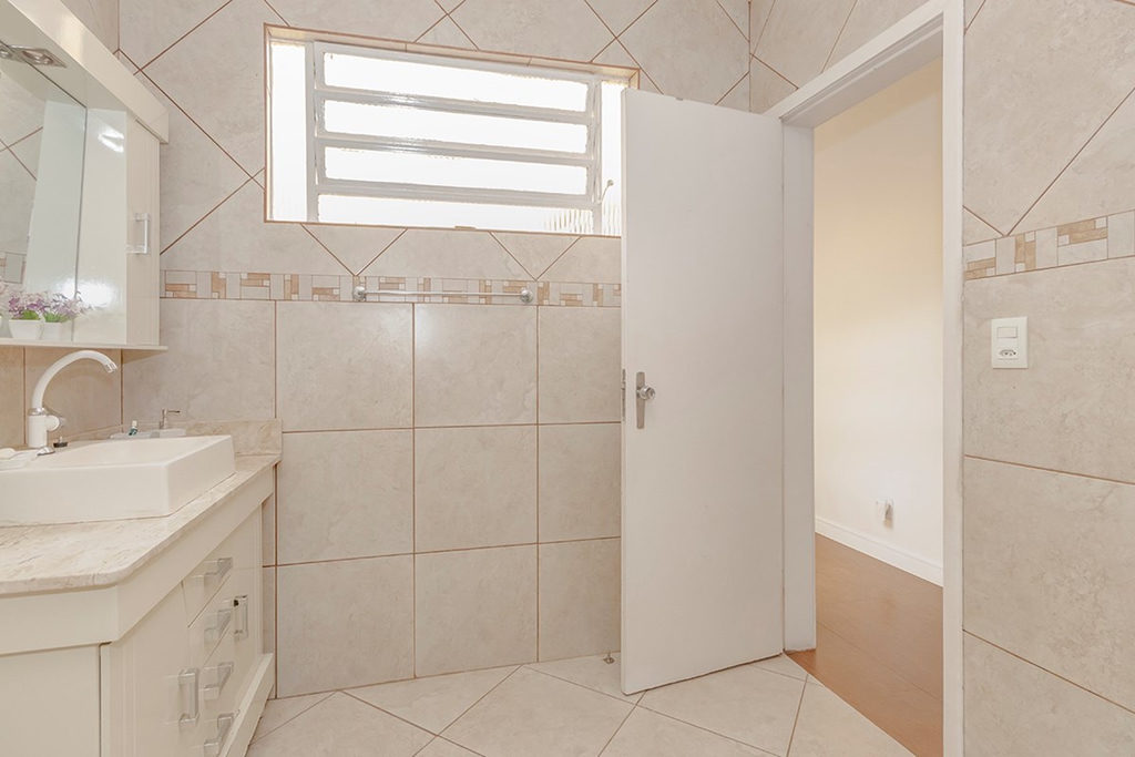 Casa para venda no bairro Teresópolis em Porto Alegre