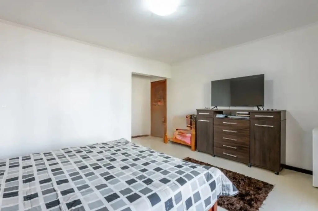 Casa para venda no bairro Jardim Itu em Porto Alegre