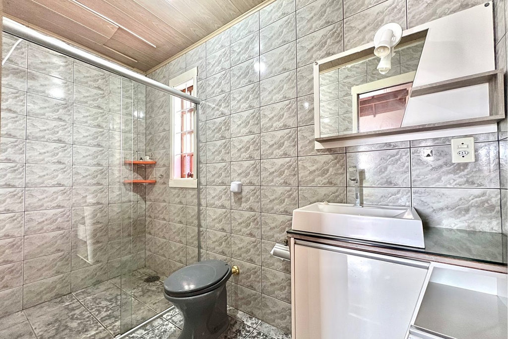 Casa para venda no bairro Estância Velha em Canoas