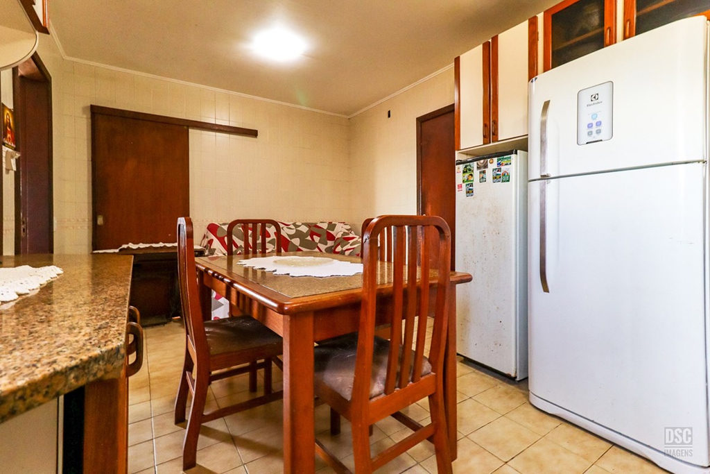 Casa para venda no bairro Santo Antônio em Porto Alegre