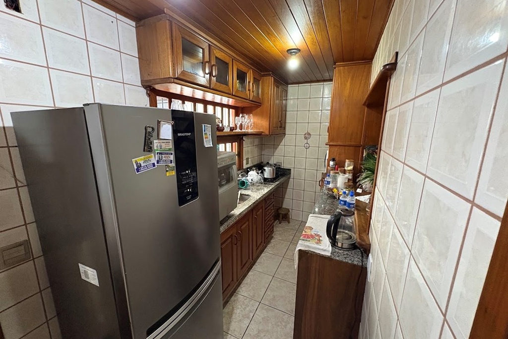 Casa para venda no bairro Santa Rosa de Lima em Porto Alegre