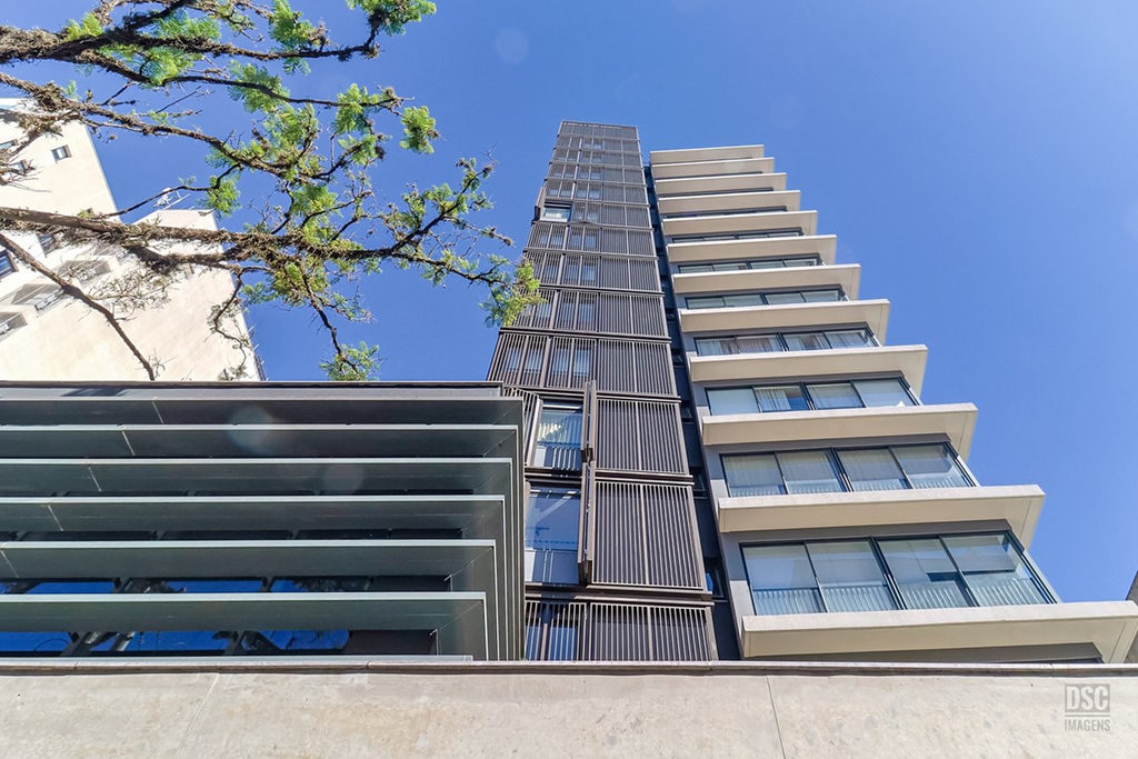 Apartamento para venda no bairro Moinhos de Vento em Porto Alegre