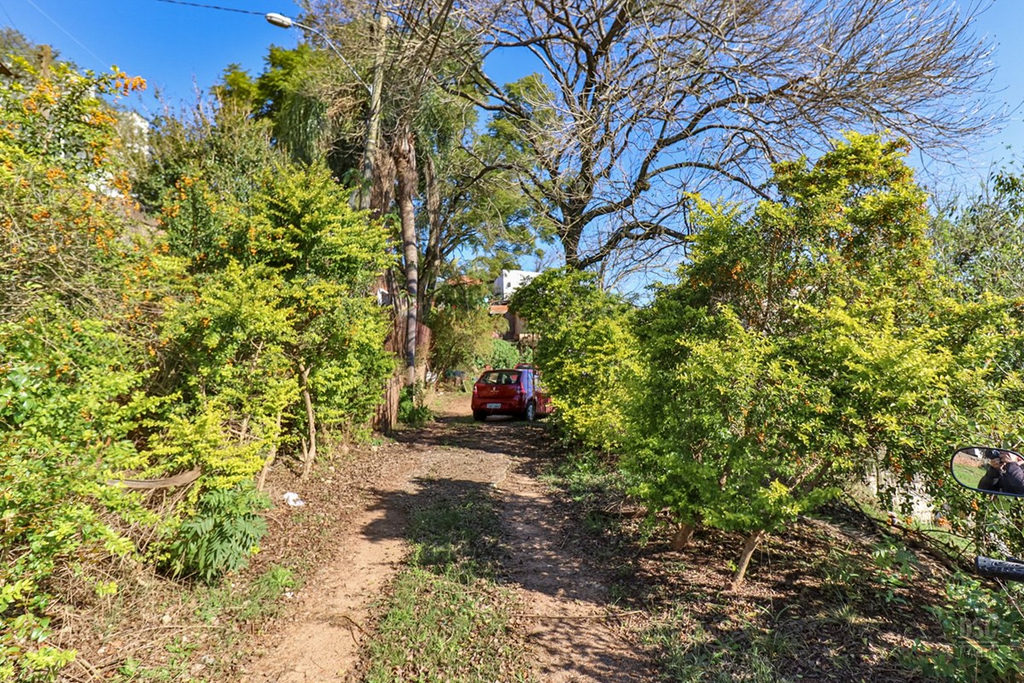 Casa para venda no bairro Santo Antônio em Porto Alegre