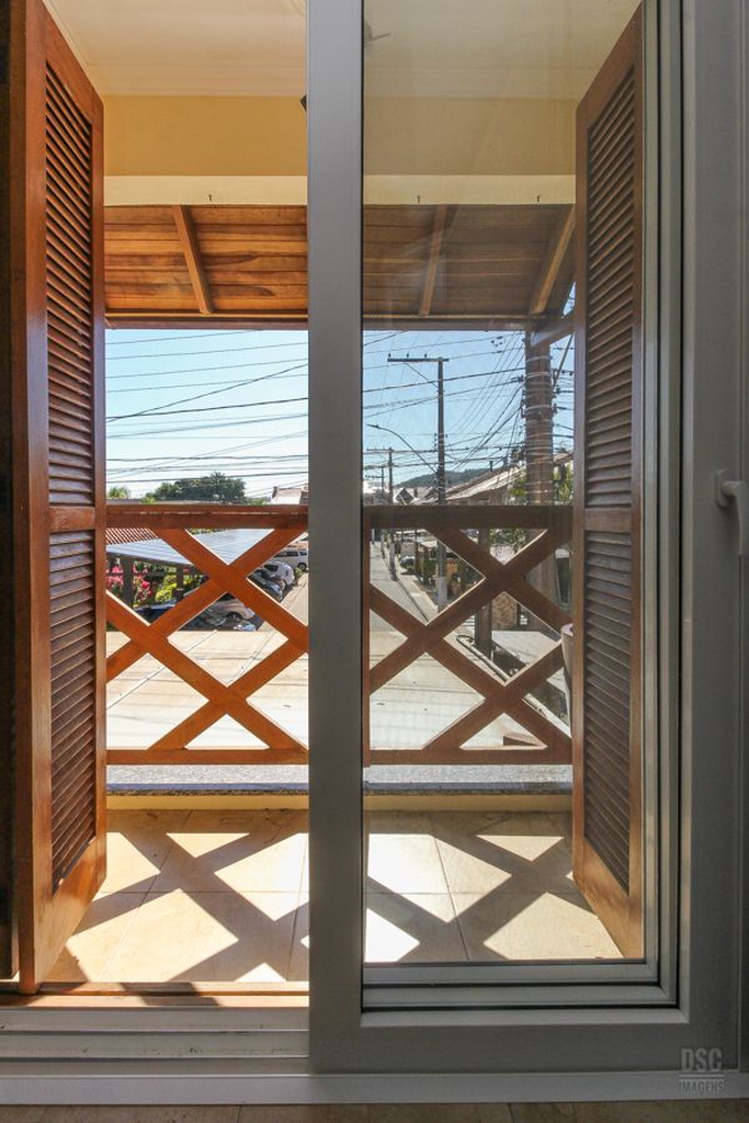 Casa para venda no bairro Hípica em Porto Alegre