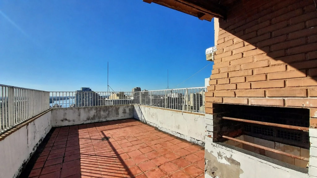 Apartamento para venda no bairro Centro Histórico em Porto Alegre