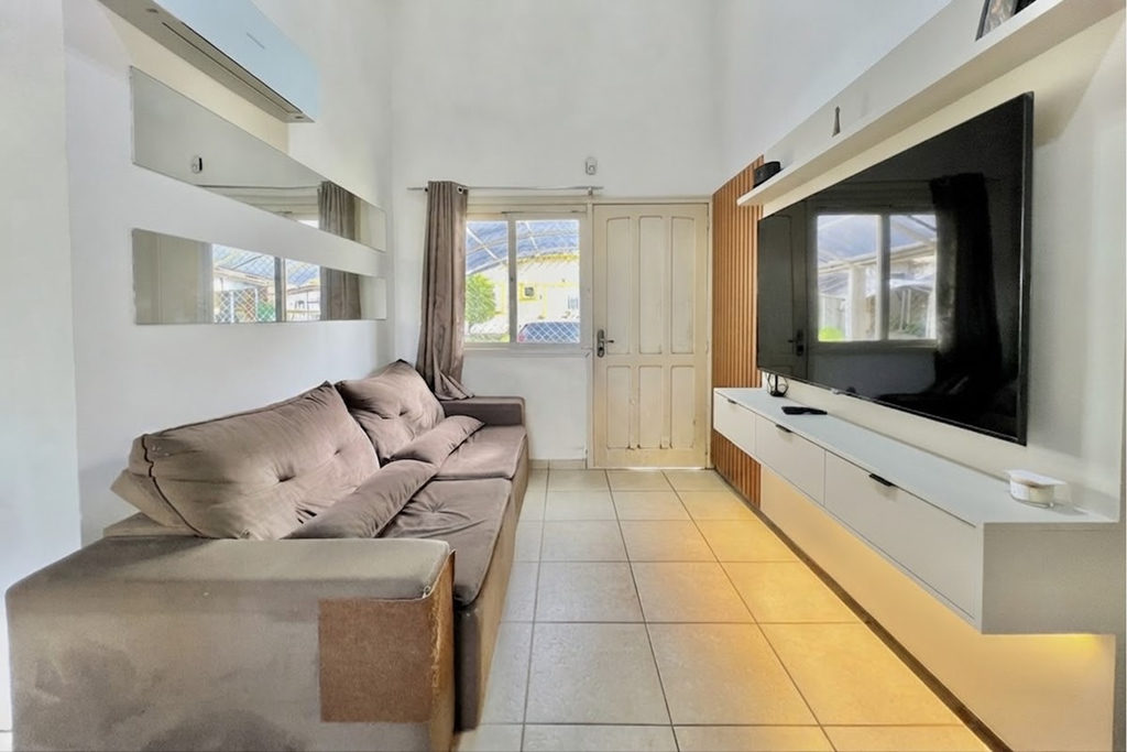 Casa em Condomínio para venda no bairro Olaria em Canoas