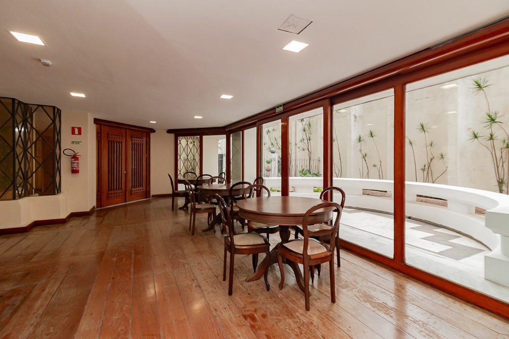 Apartamento para venda no bairro Independência em Porto Alegre