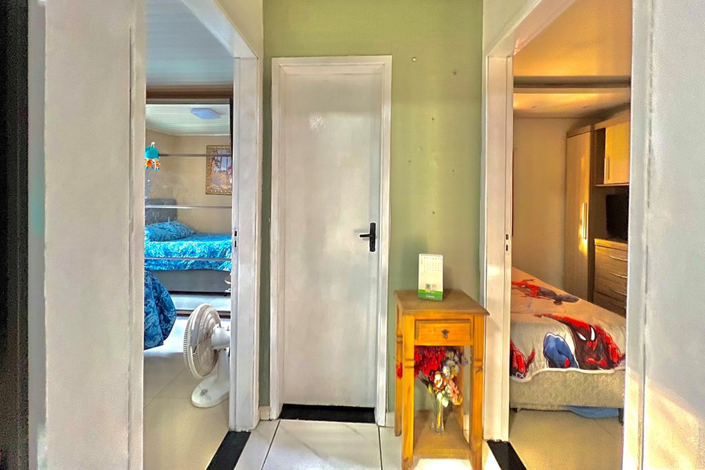 Casa para venda no bairro Estância Velha em Canoas