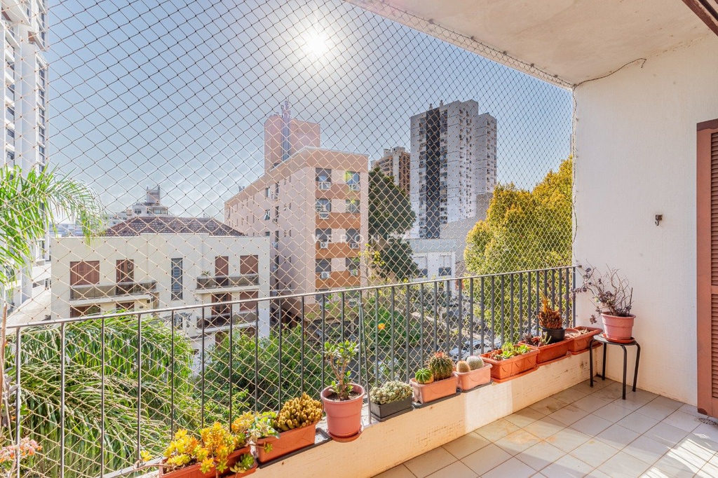 Apartamento para venda no bairro Rio Branco em Porto Alegre