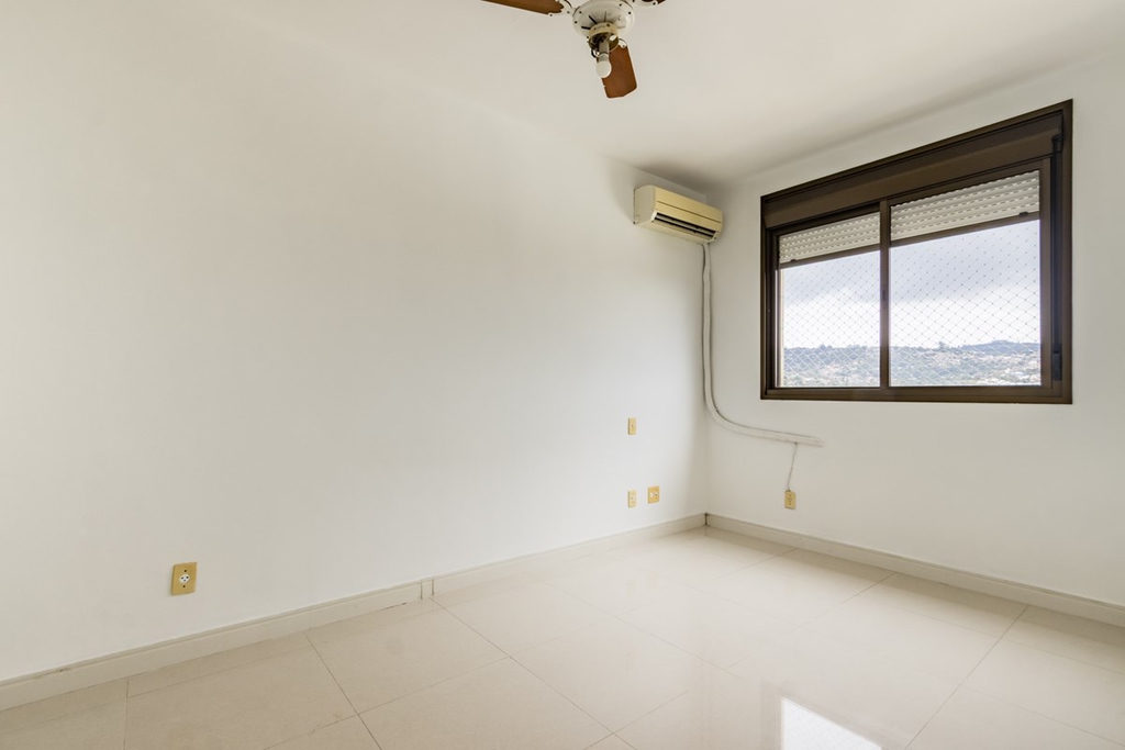 Apartamento para venda no bairro Partenon em Porto Alegre