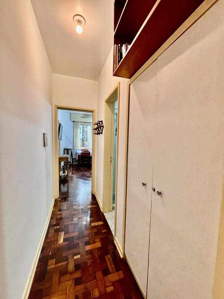 Apartamento para venda no bairro Centro Histórico em Porto Alegre
